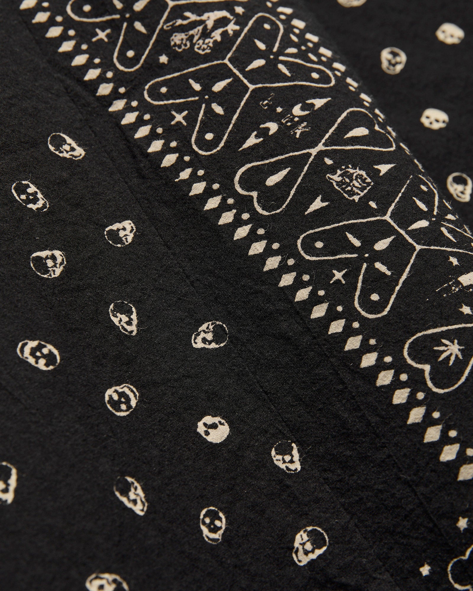 Muerte Bandana in Black - Image 3