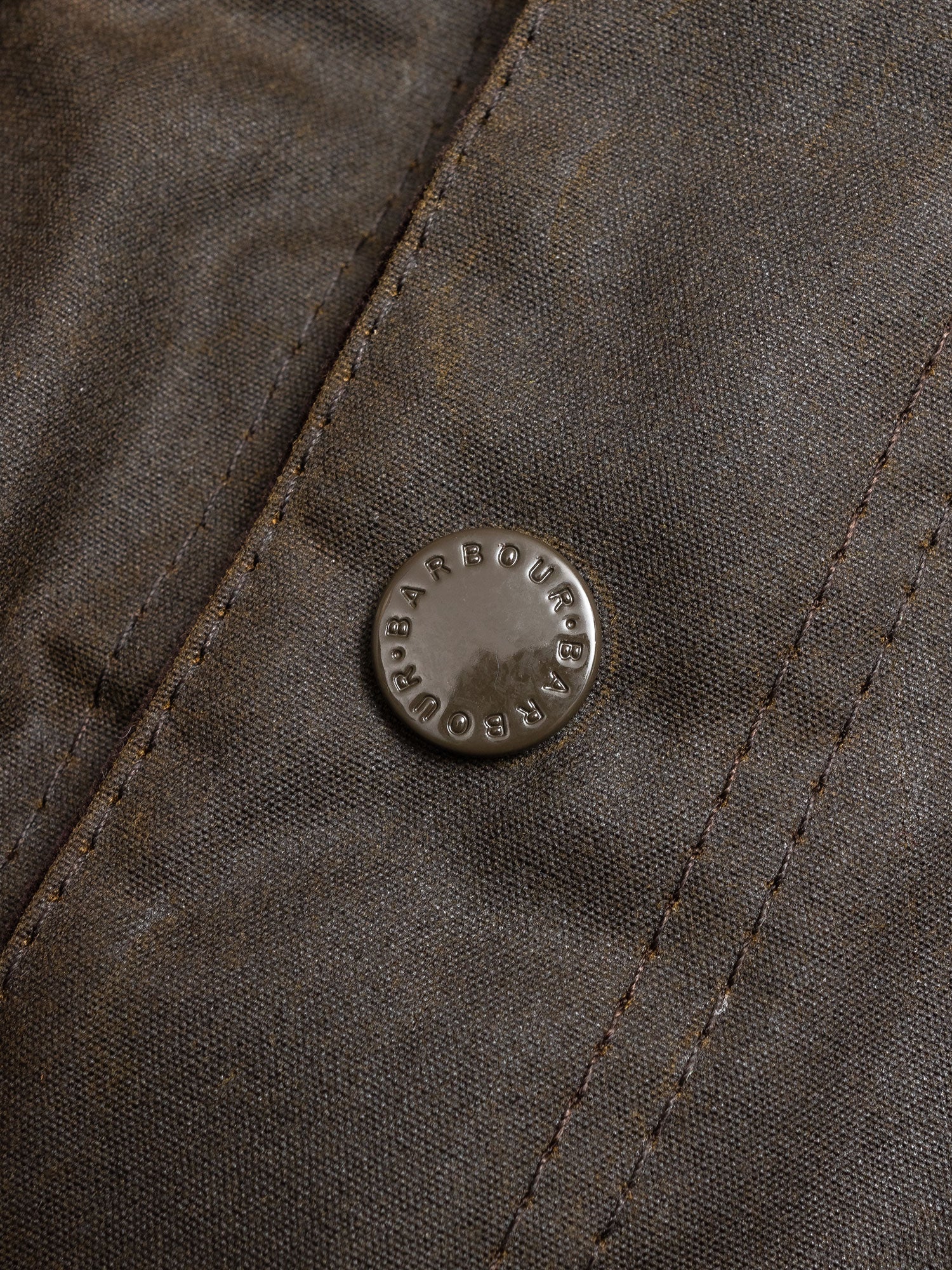 "Ogston" Wax Jacket in Olive - Image 4