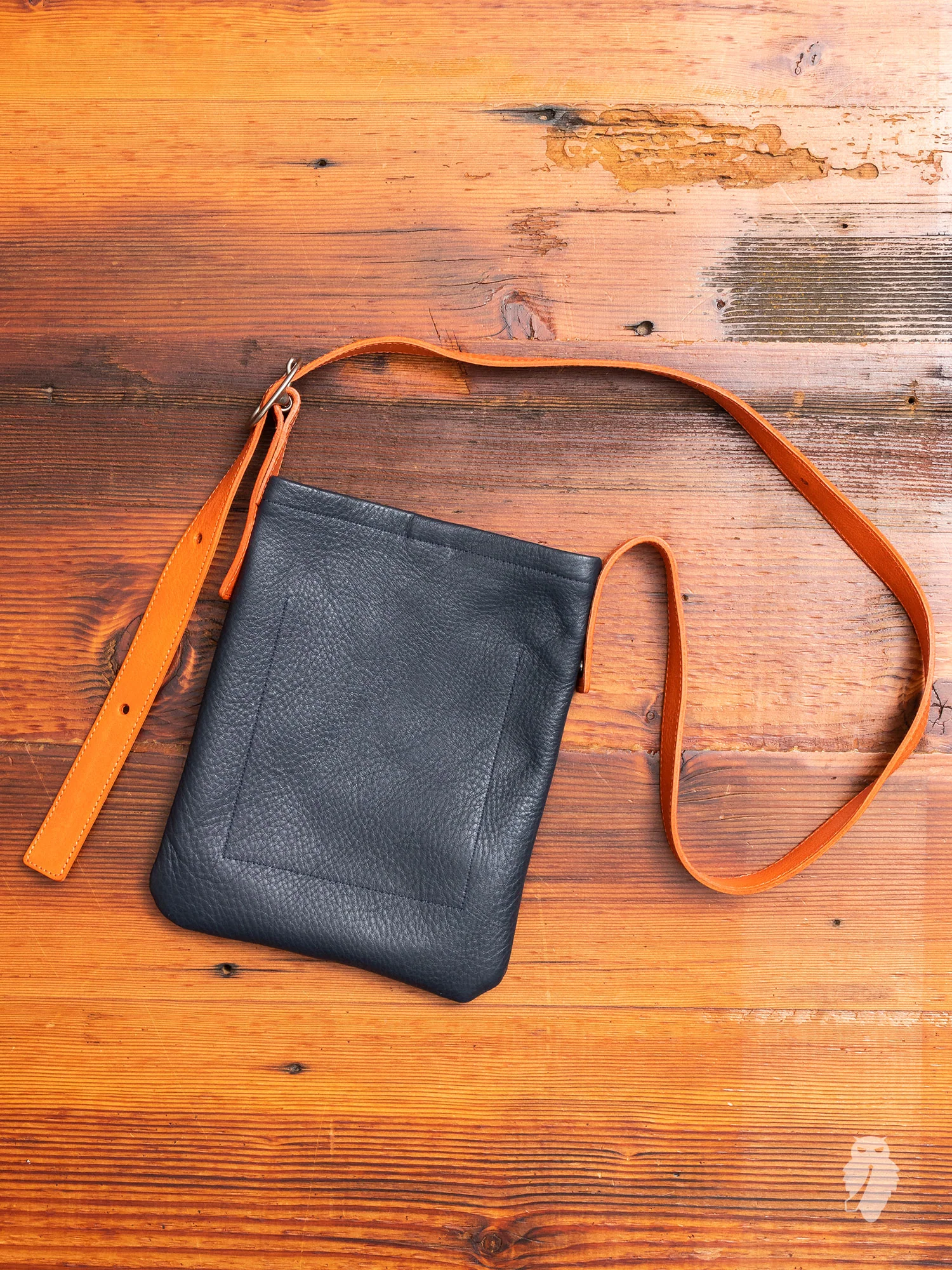 One Side Belt Bag Small in Navy - Image 7