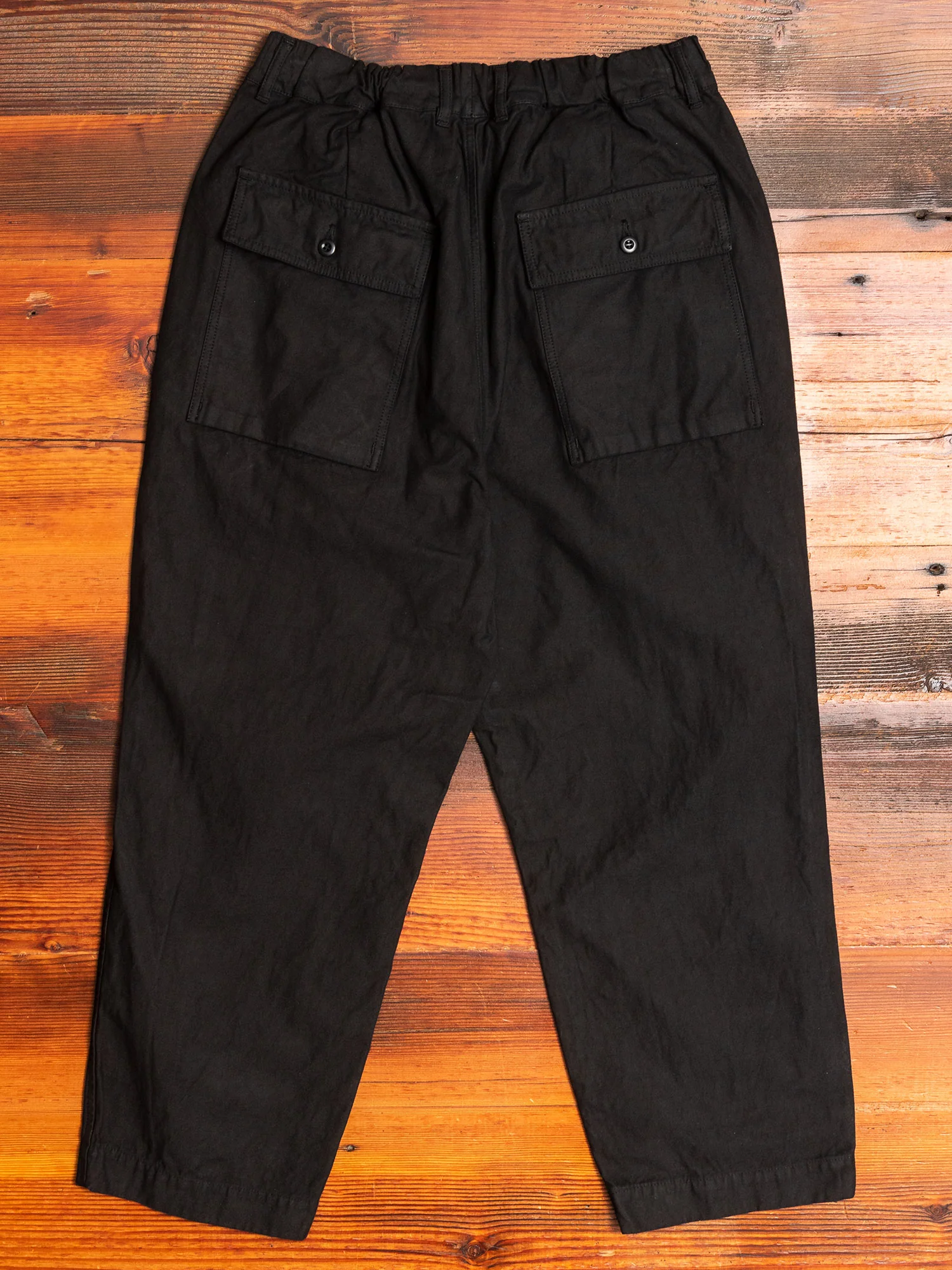 One-Tuck Wide Pants in Black - Image 8