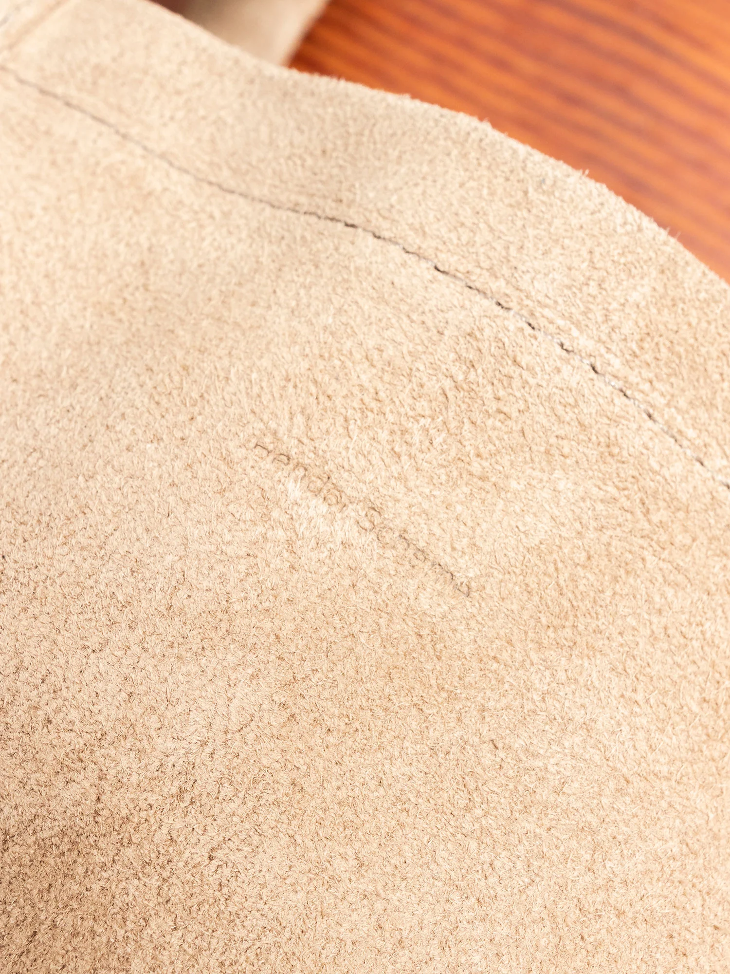 Pig Bag Medium in Beige - Image 3