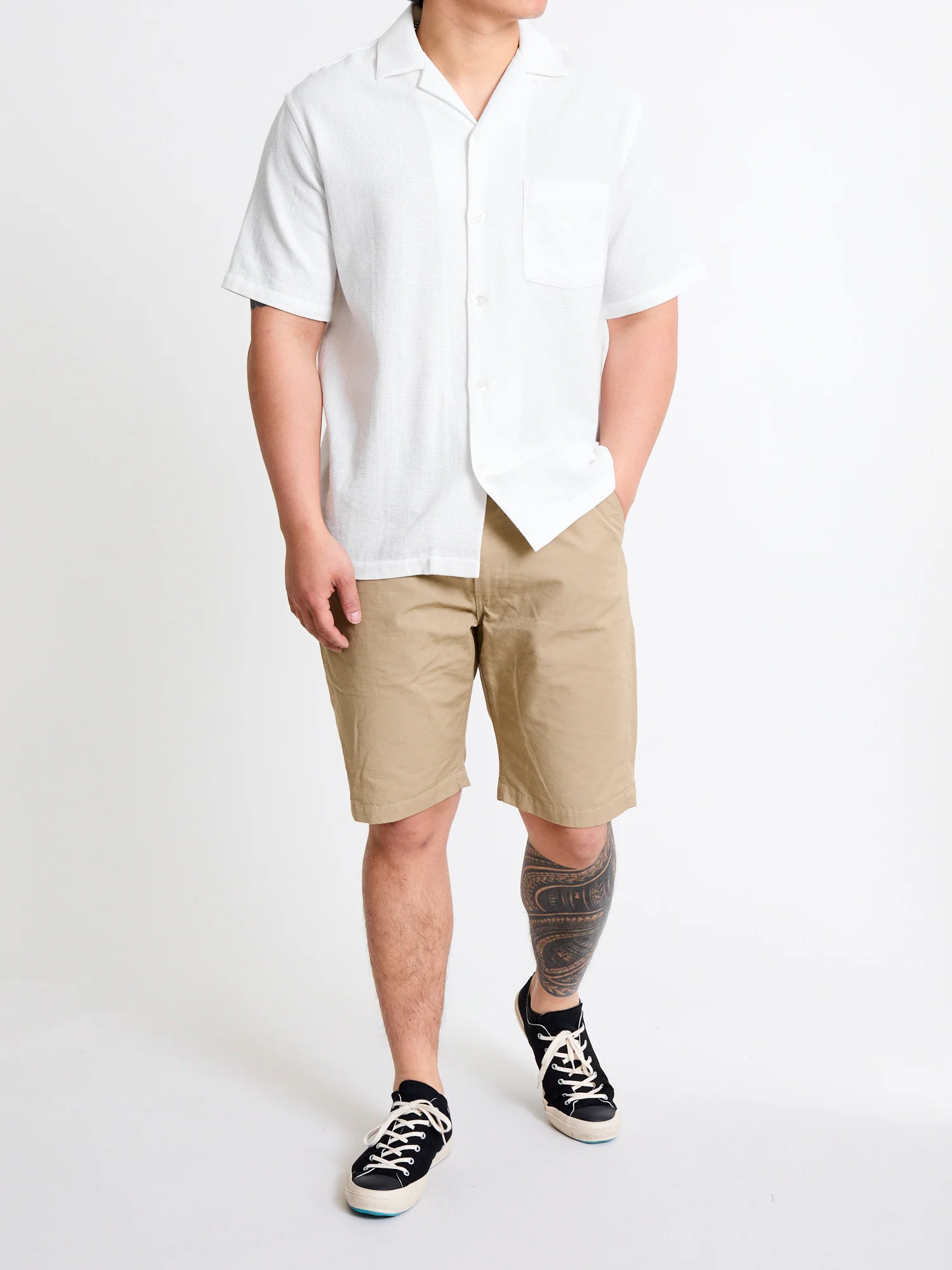 Pique Button-Up Shirt in White - Image 10