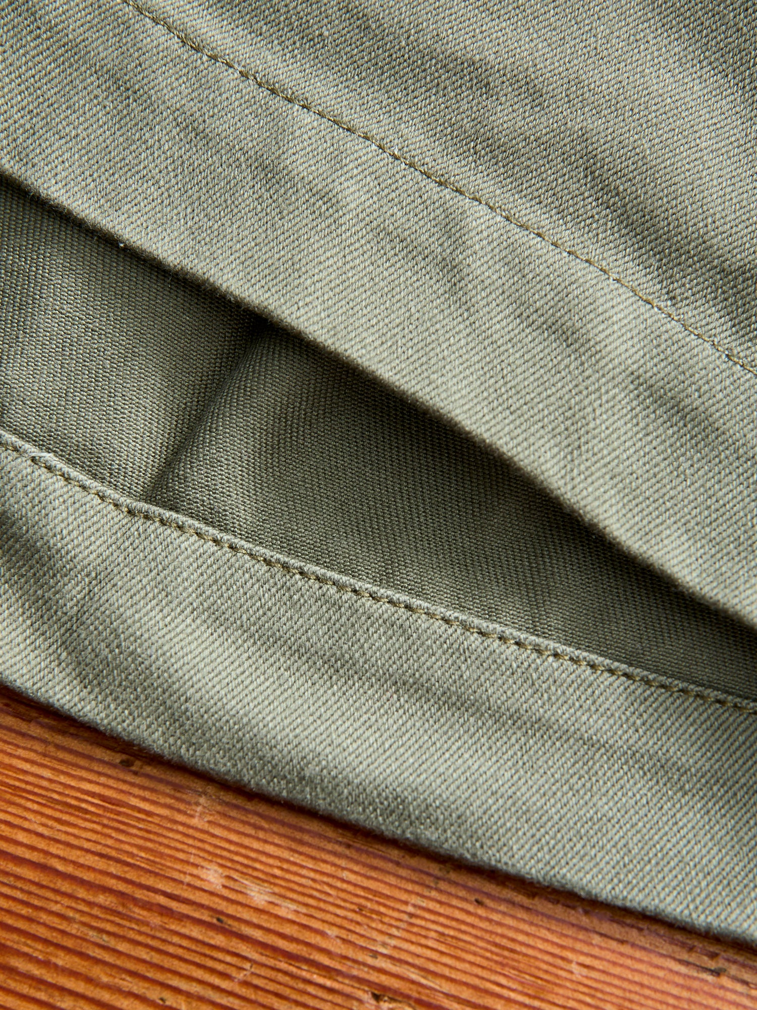 Pleated Military Chino Shorts in Olive - Image 6