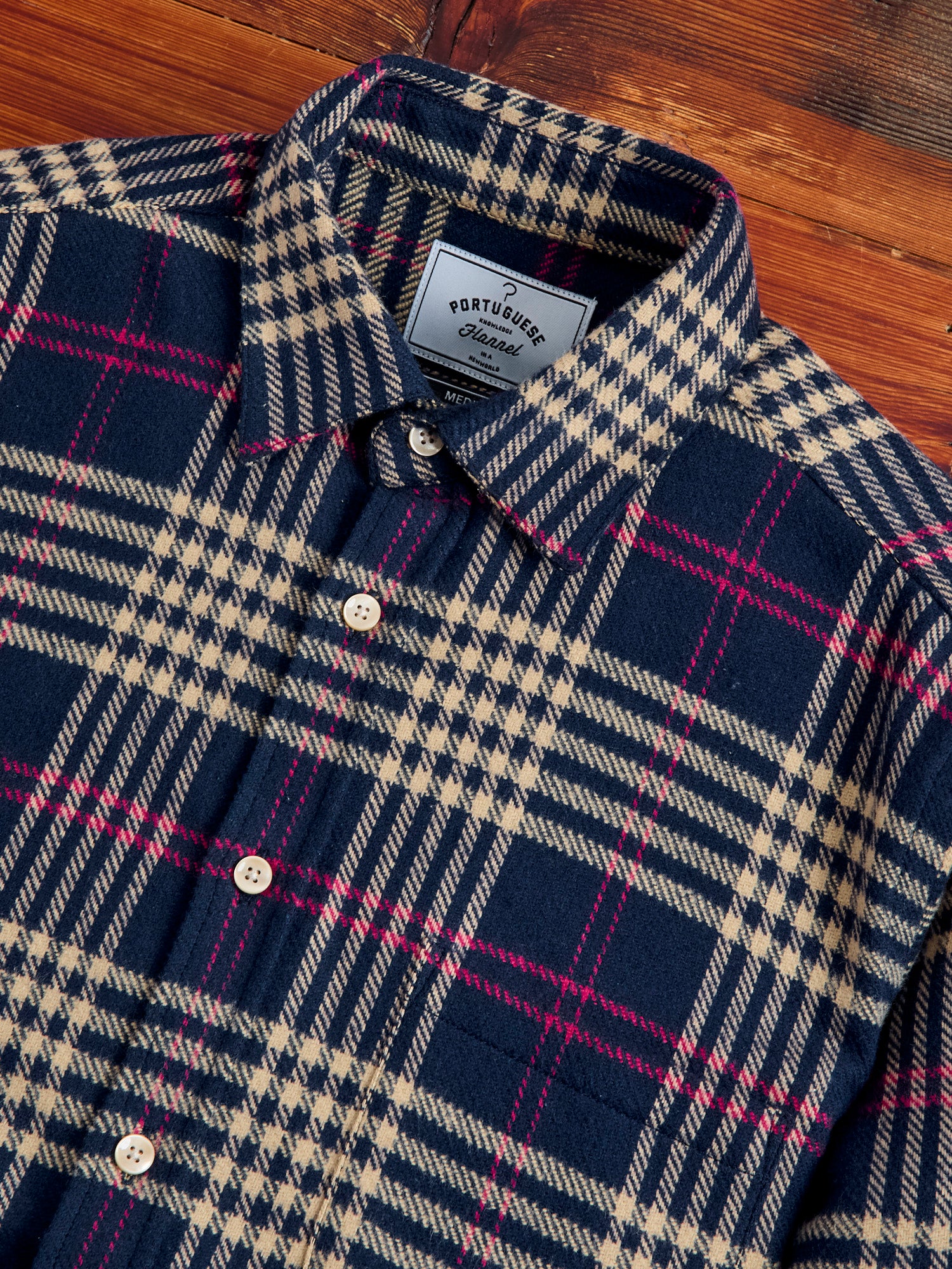 Pomar Button-Up Shirt in Navy - Image 4