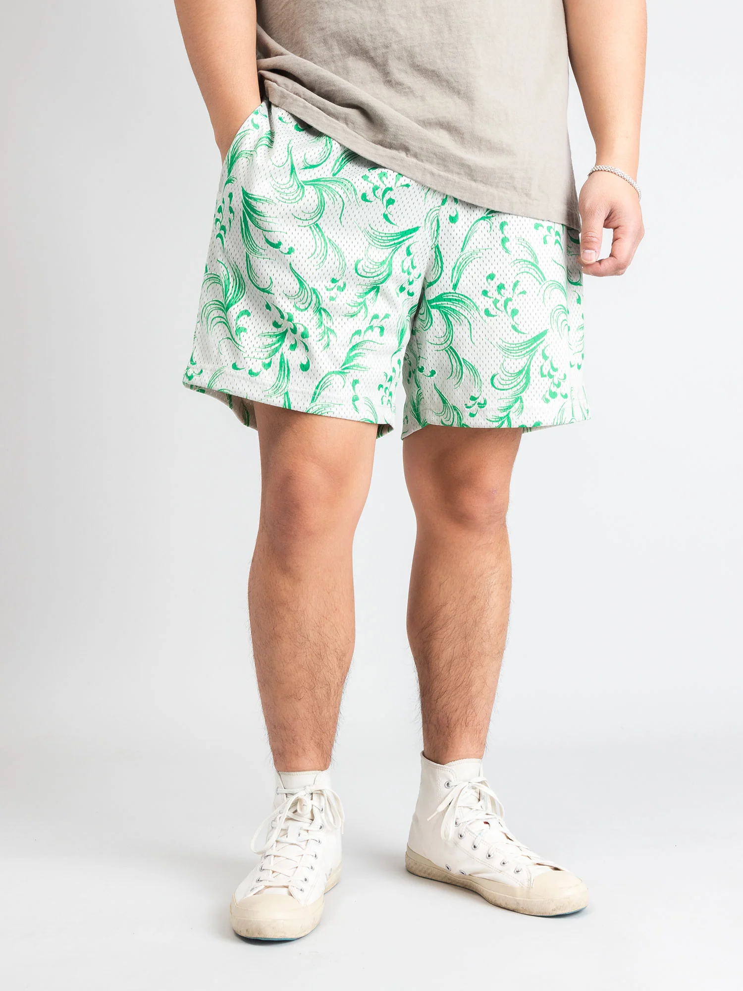 Practice Shorts in Silver Kaze - Image 2