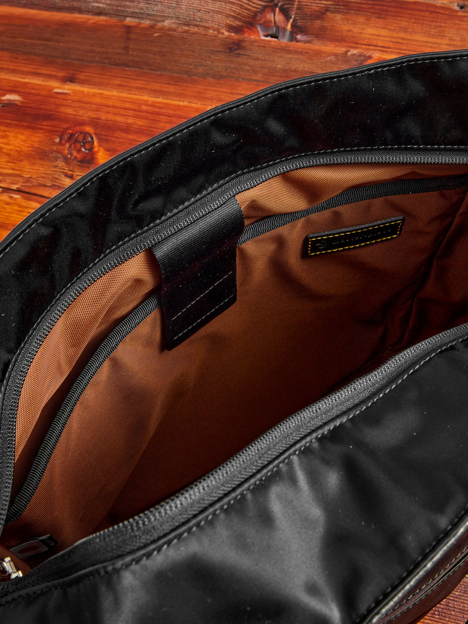 Progress 2way Tote Bag in Black - Image 8