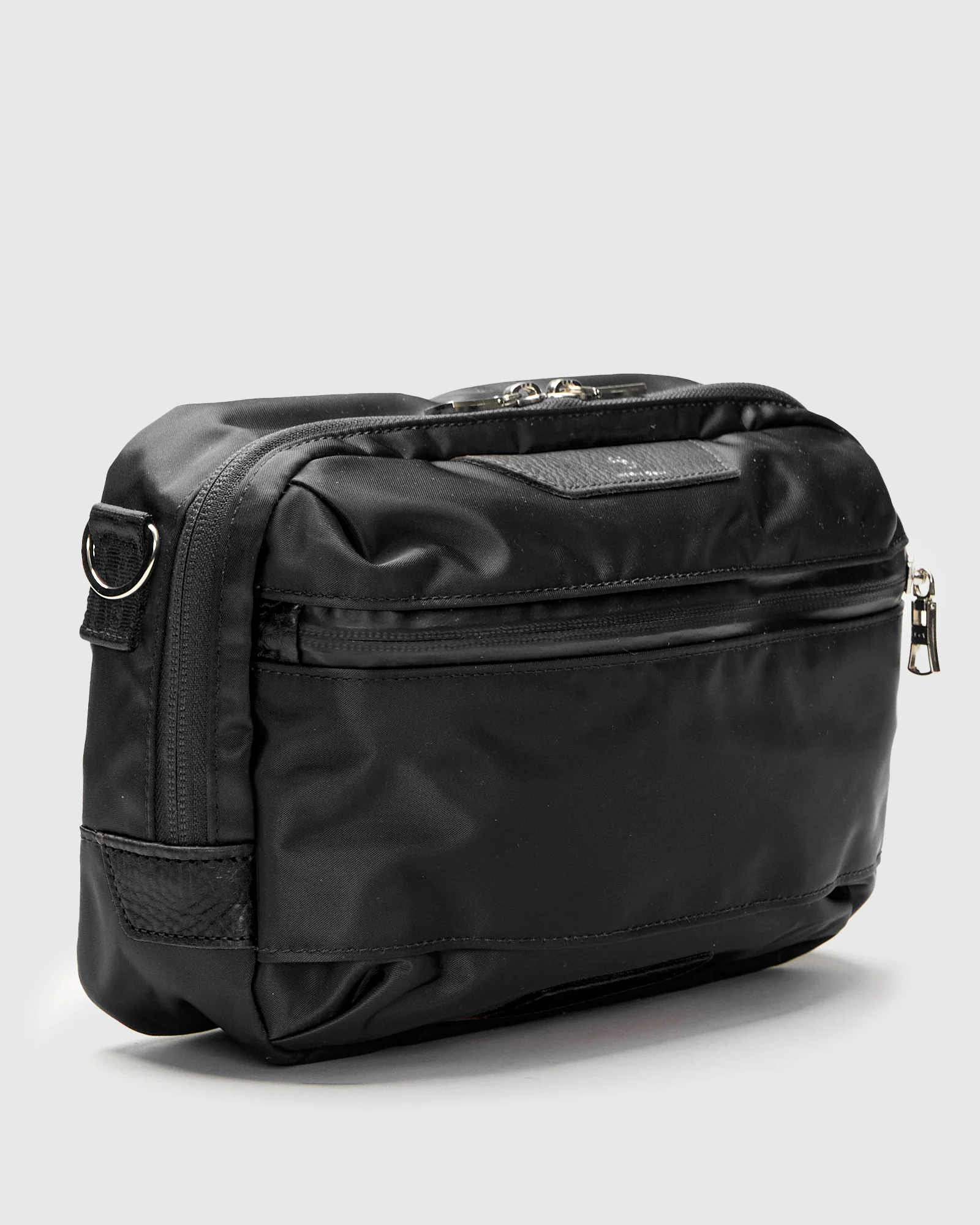 Progress Shoulder Bag in Black - Image 4