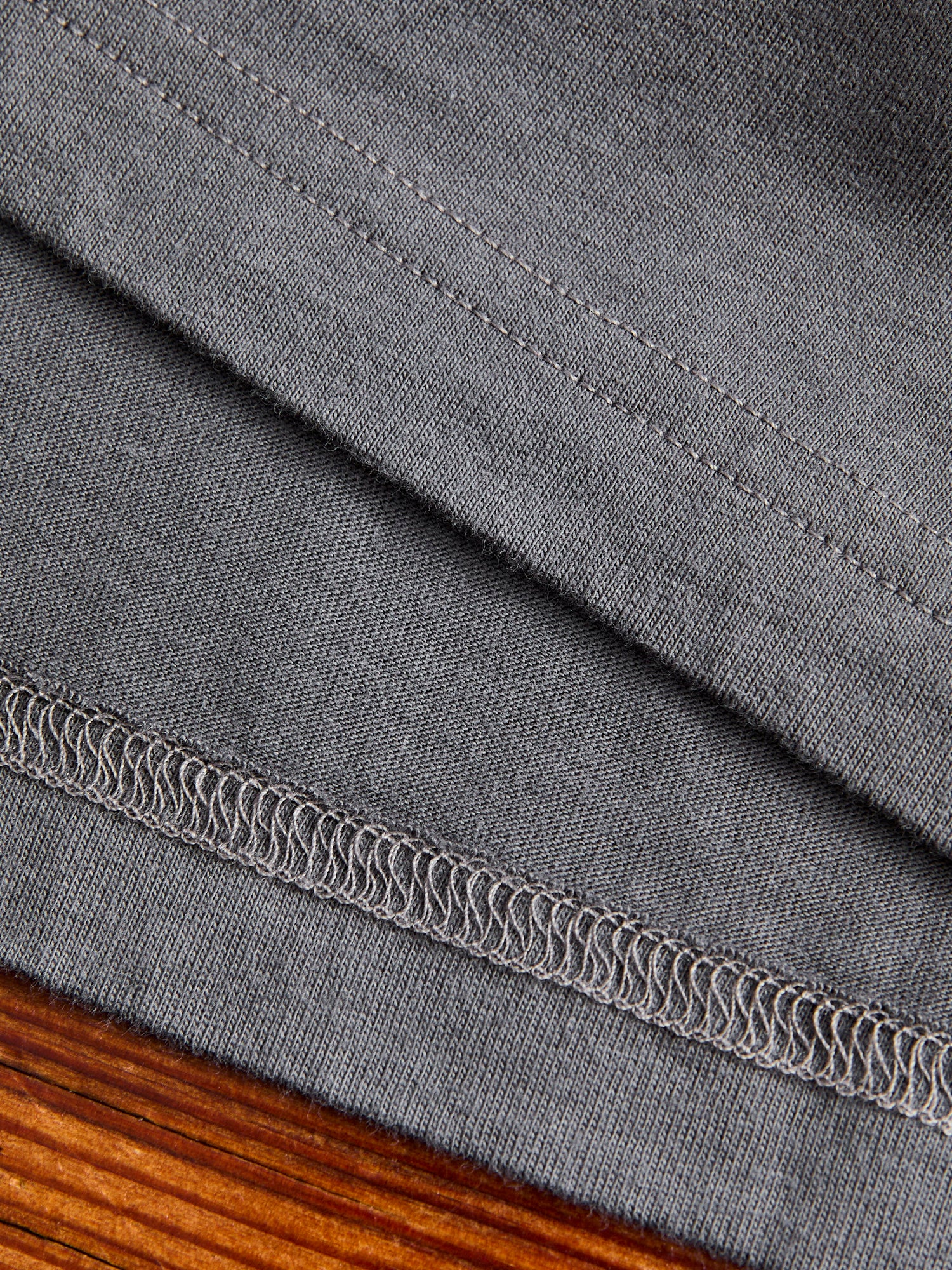 Ringspun Jersey T-Shirt in Carbon - Image 6