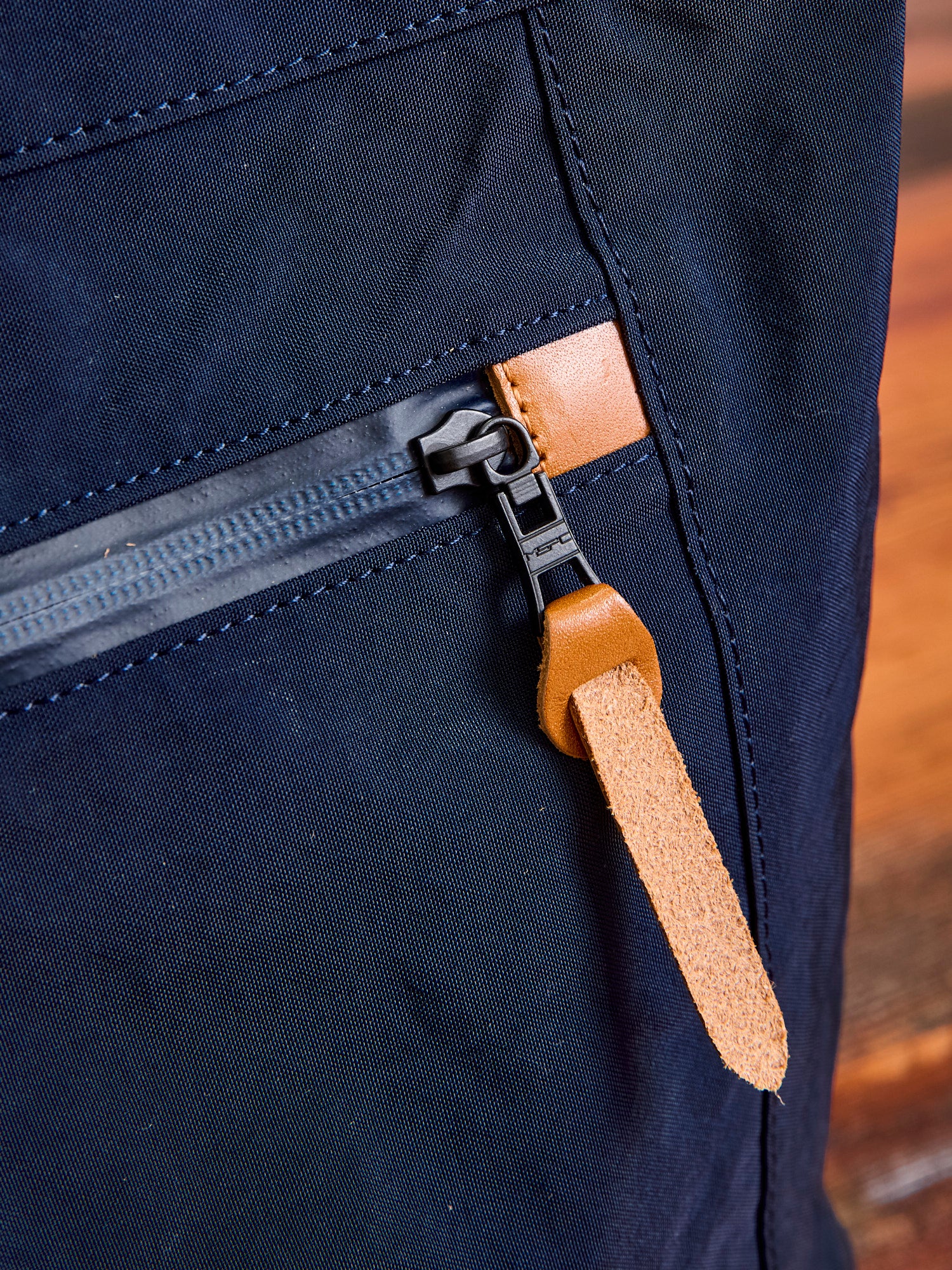 Root Shoulder Tote Bag in Navy - Image 6