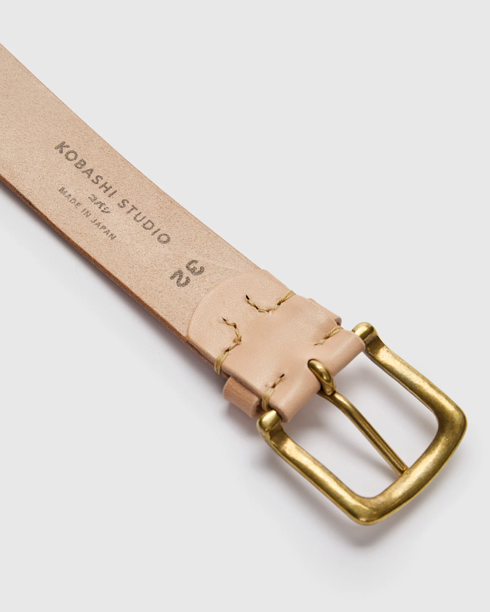 Saddle Leather Belt in Natural Tochigi - Image 3