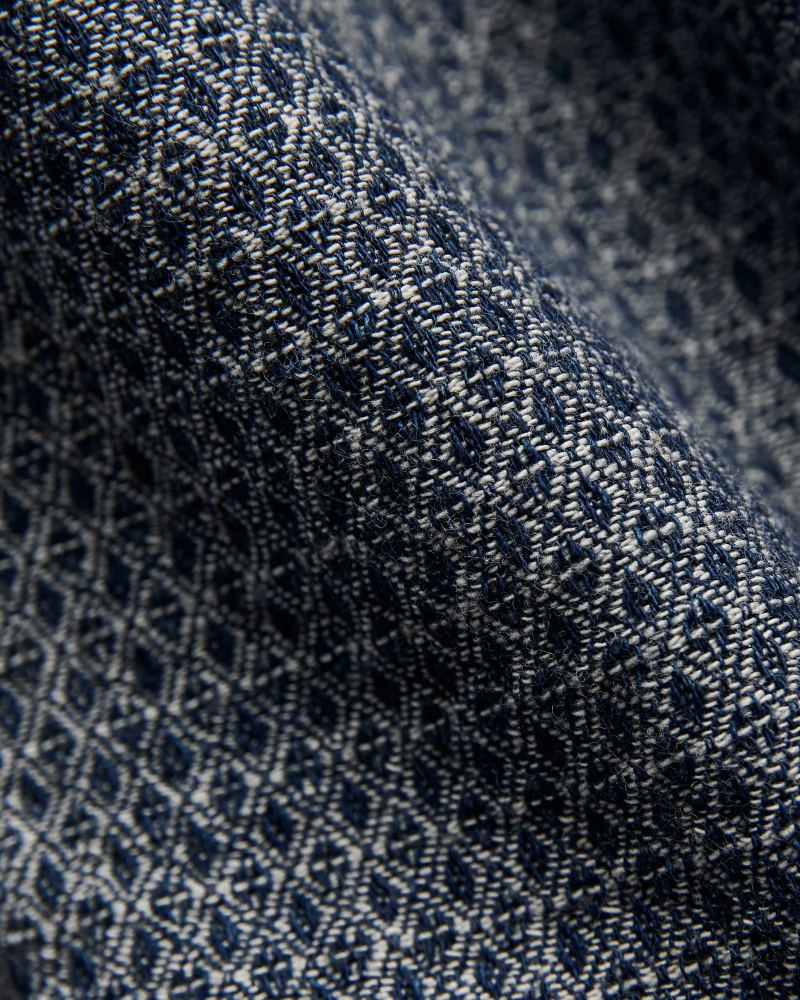 Sashiko Standard Button-Down LS Shirt in White - Image 7