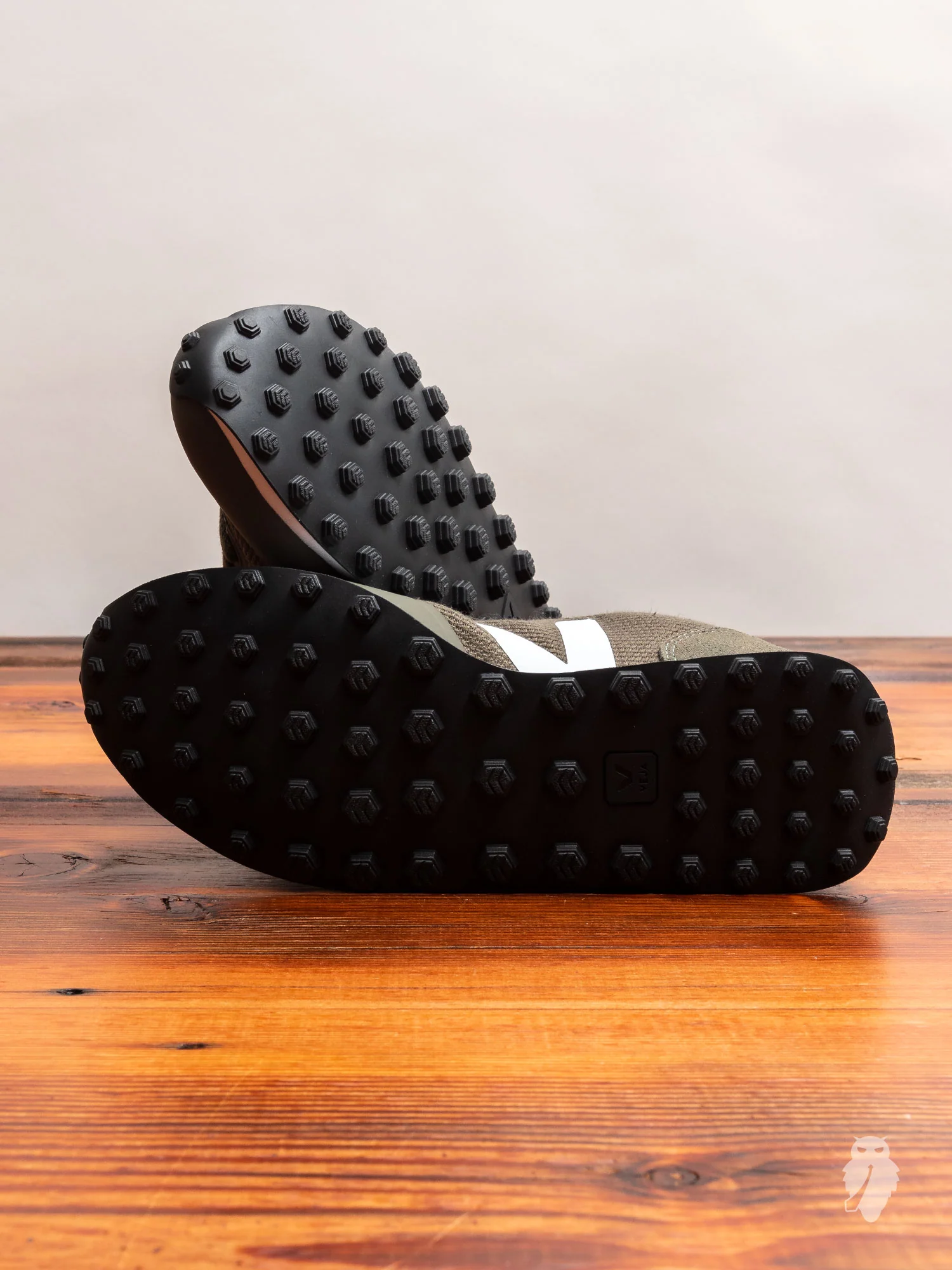 SDU RT Sneaker in Olive - Image 2