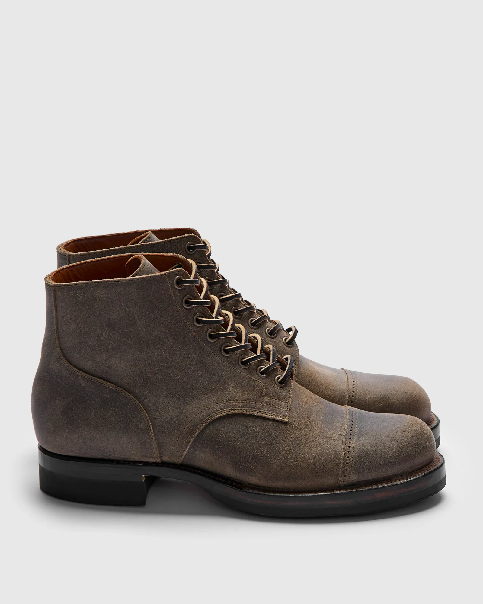 Service Boot 2040 in Tobacco Waxy Commander - Image 3