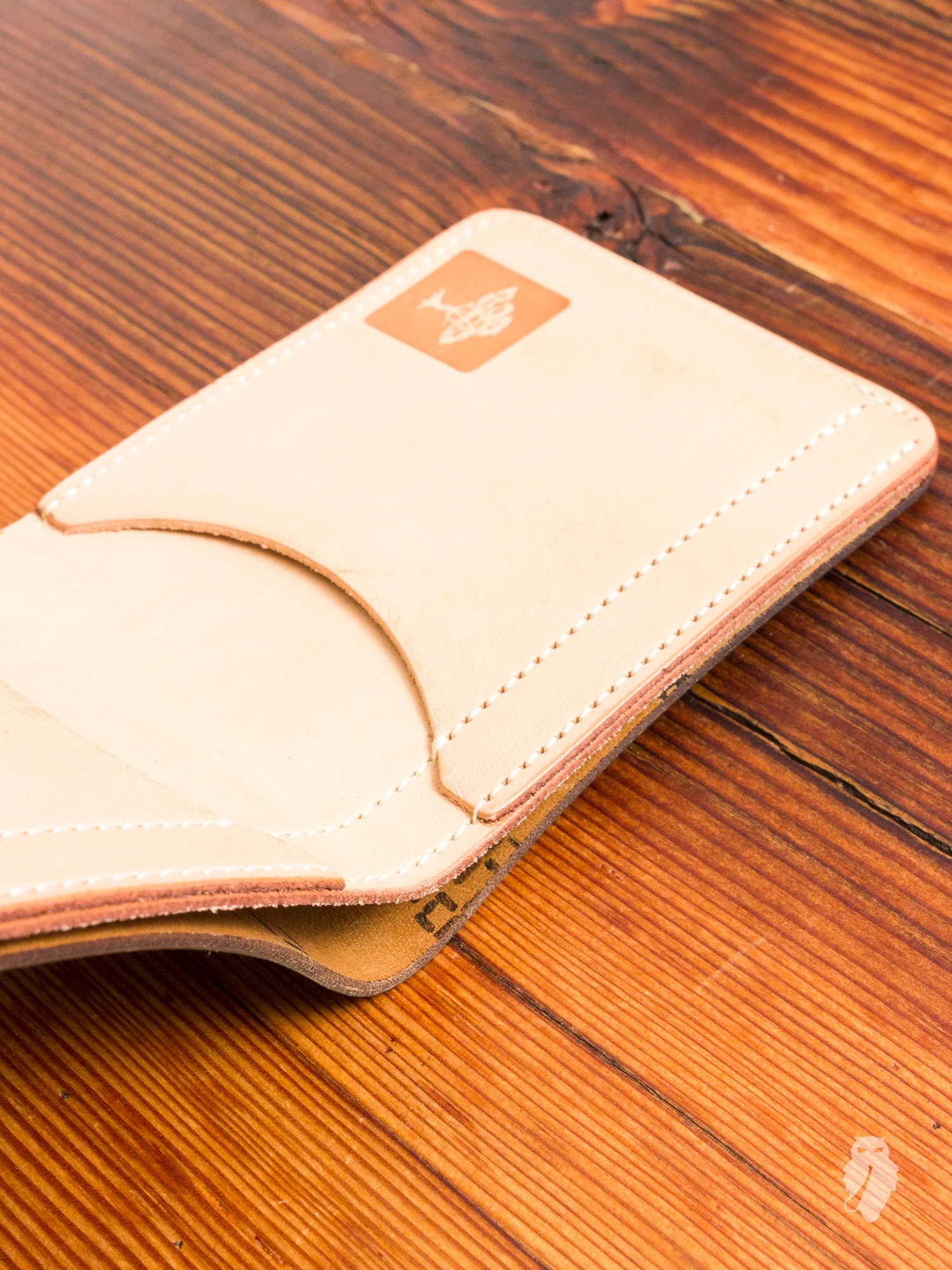 Shell Cordovan Bifold Wallet in Green - Image 2