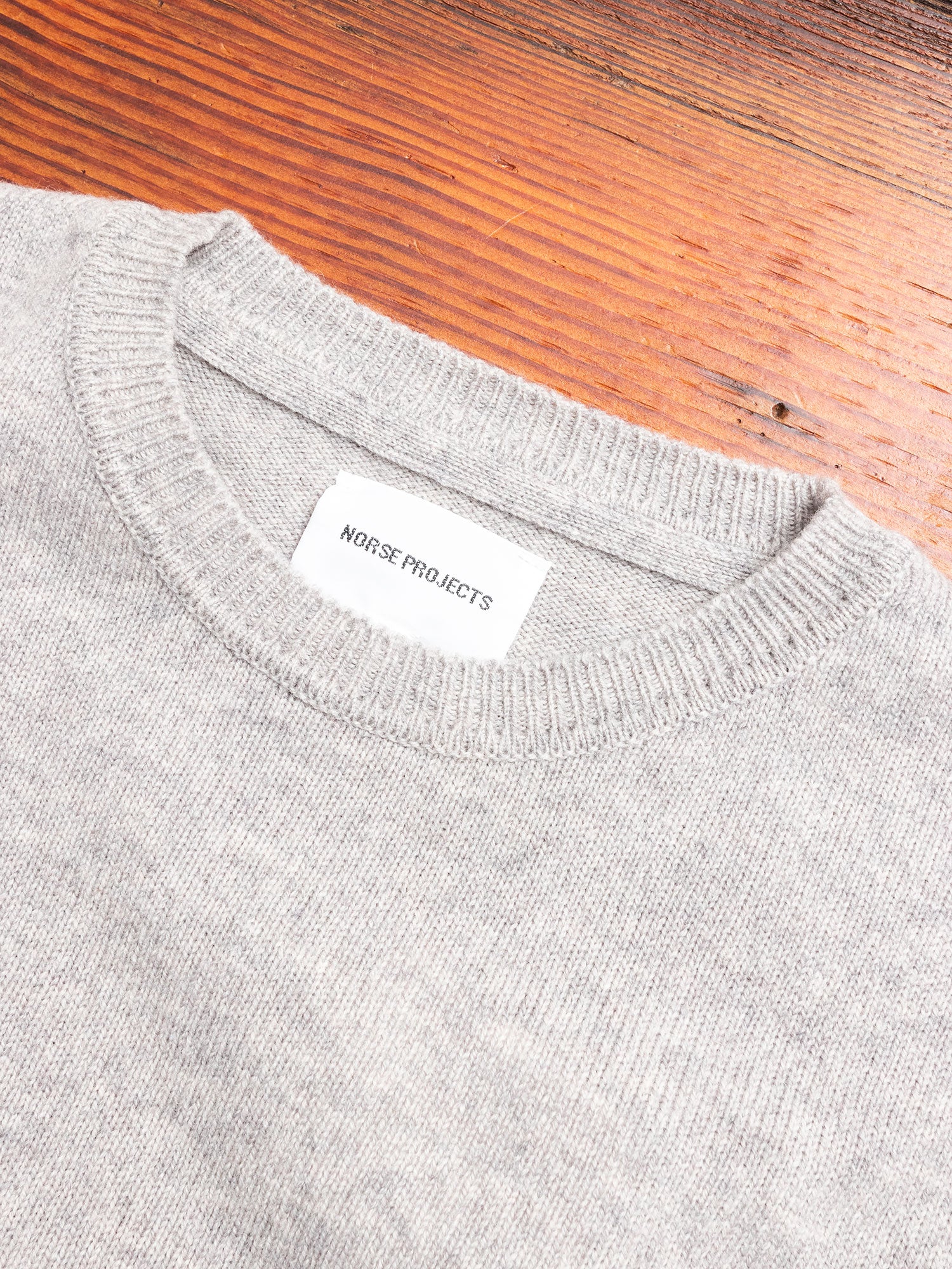 Sigfred Lambswool Sweater in Light Grey Melange - Image 3