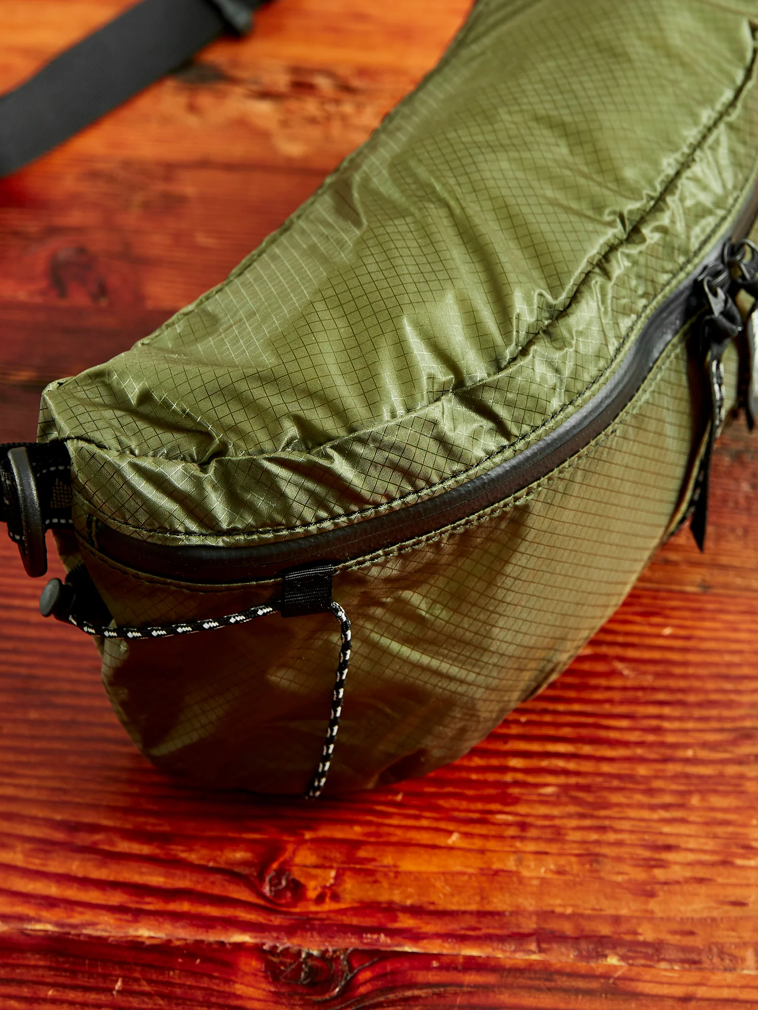 Sil Waist Bag in Khaki - Image 5