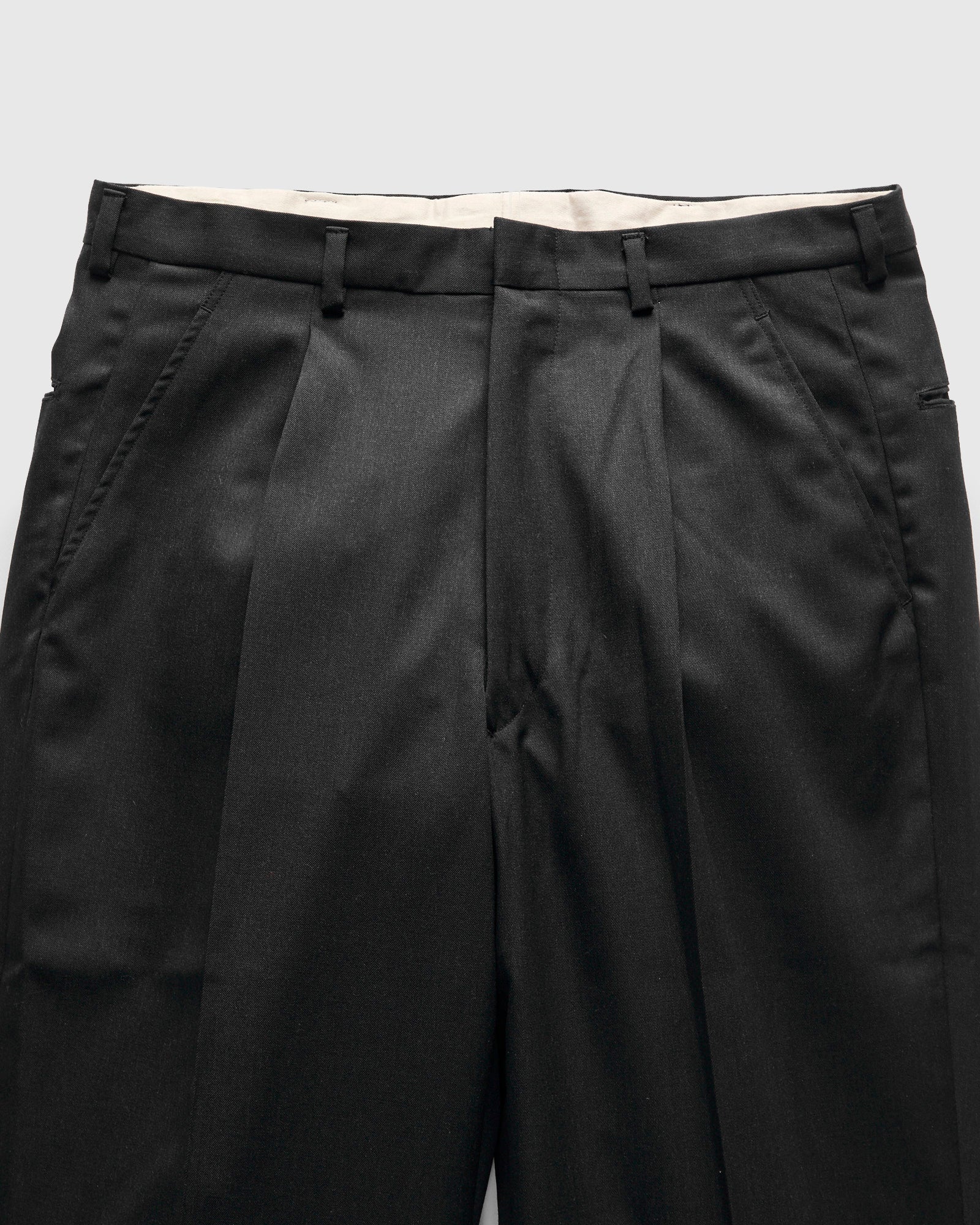 Single-Pleat Wool Trousers in Charcoal - Image 4