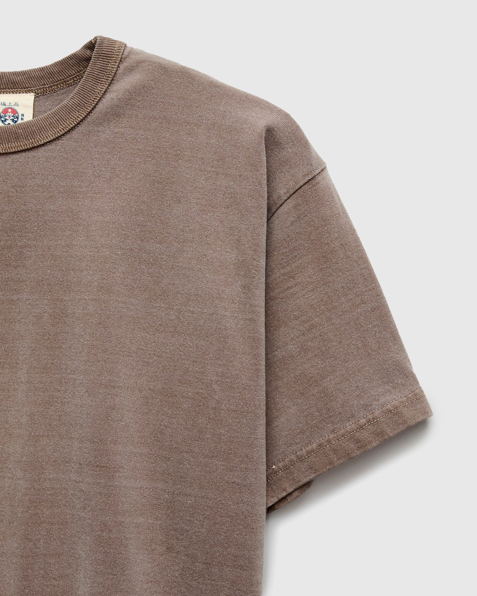 Heavyweight Solid T-Shirt in Kuri Chestnut - Image 4