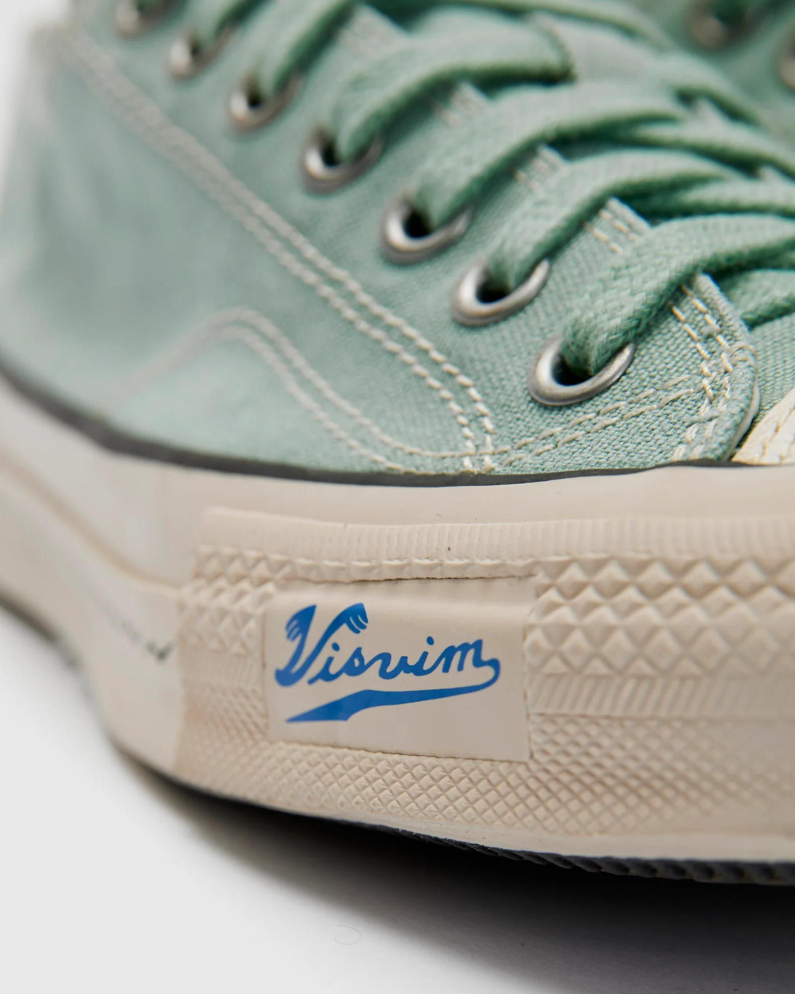 Skagway Lo in Light Green - Image 9