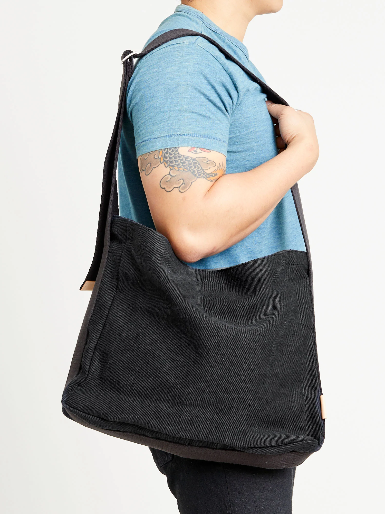 Square Shoulder Bag in Black - Image 2