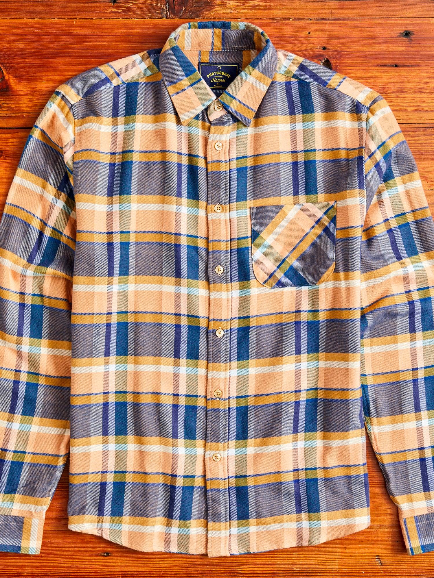 Sussu Button-Up Shirt in Tan