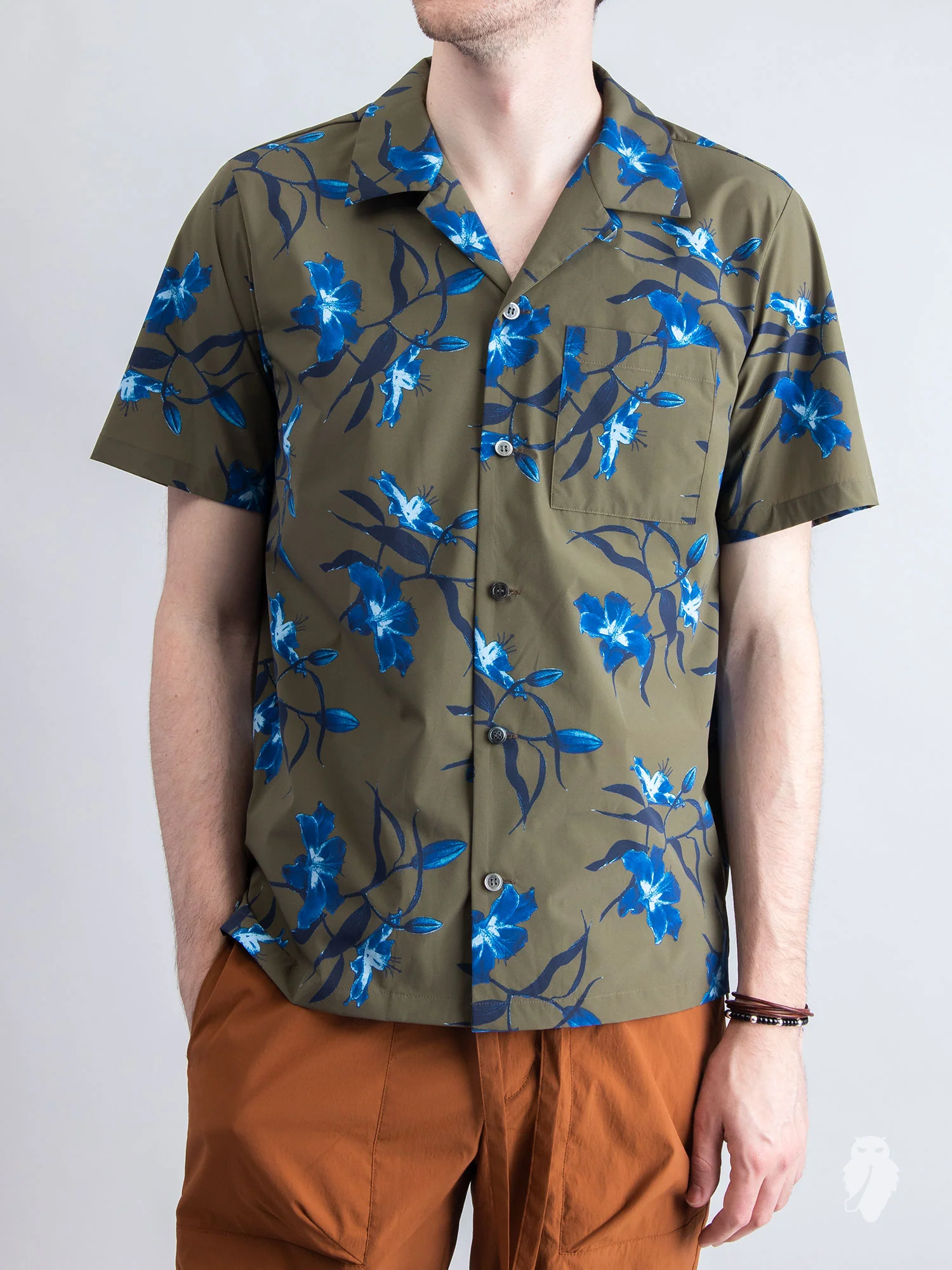 Tailored Hawaiian Shirt in Blue Flowers - Image 2
