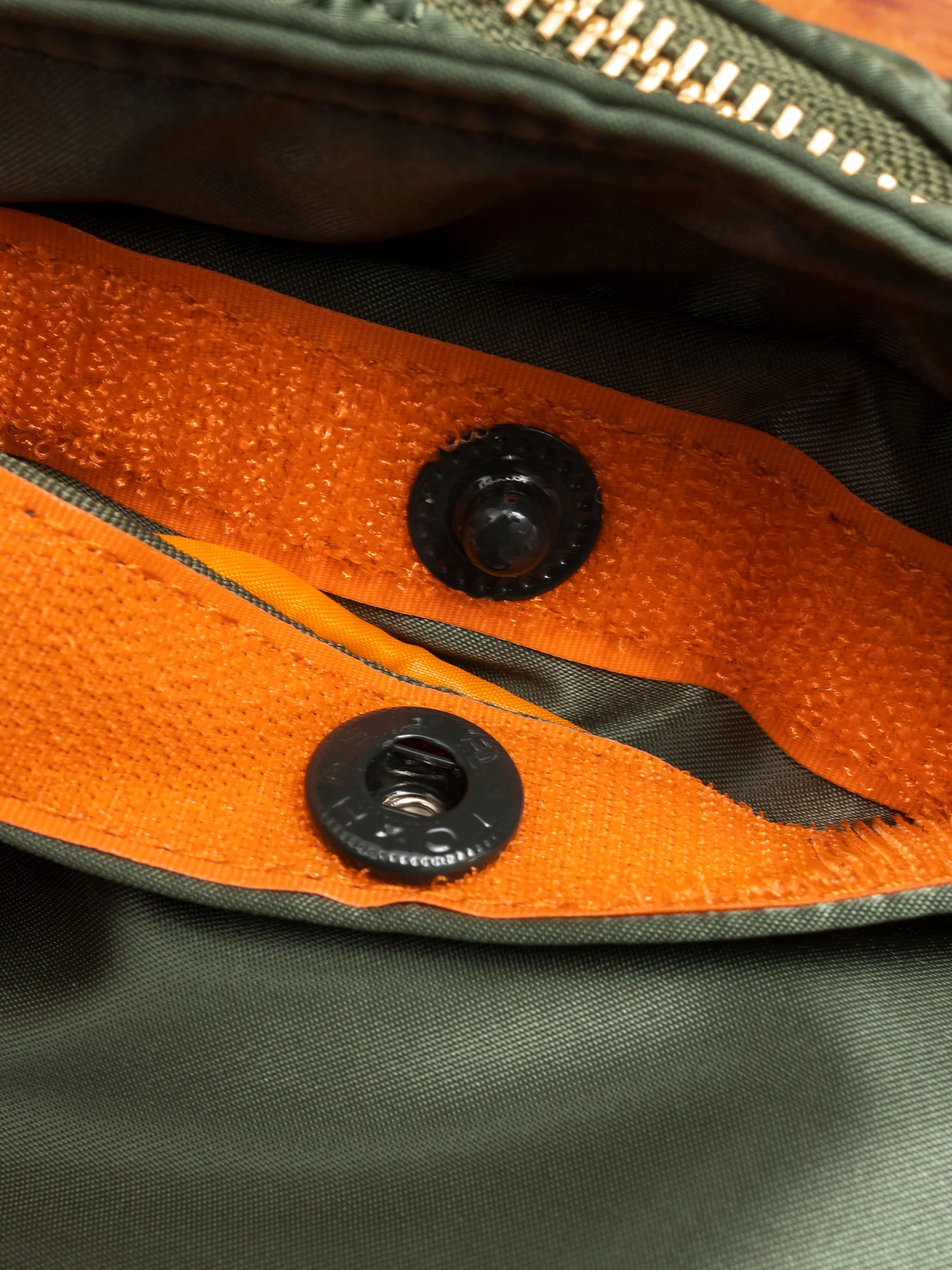 "Tanker" 2-Way Helmet Bag in Sage Green - Image 4