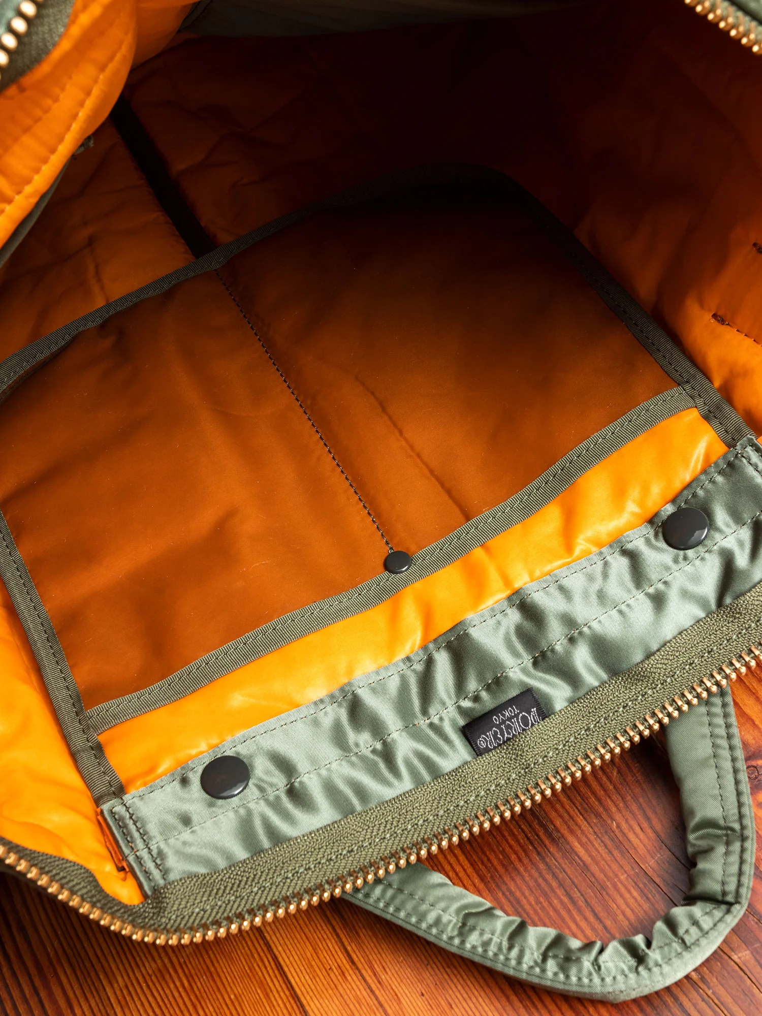 "Tanker" 2-Way Helmet Bag in Sage Green - Image 8