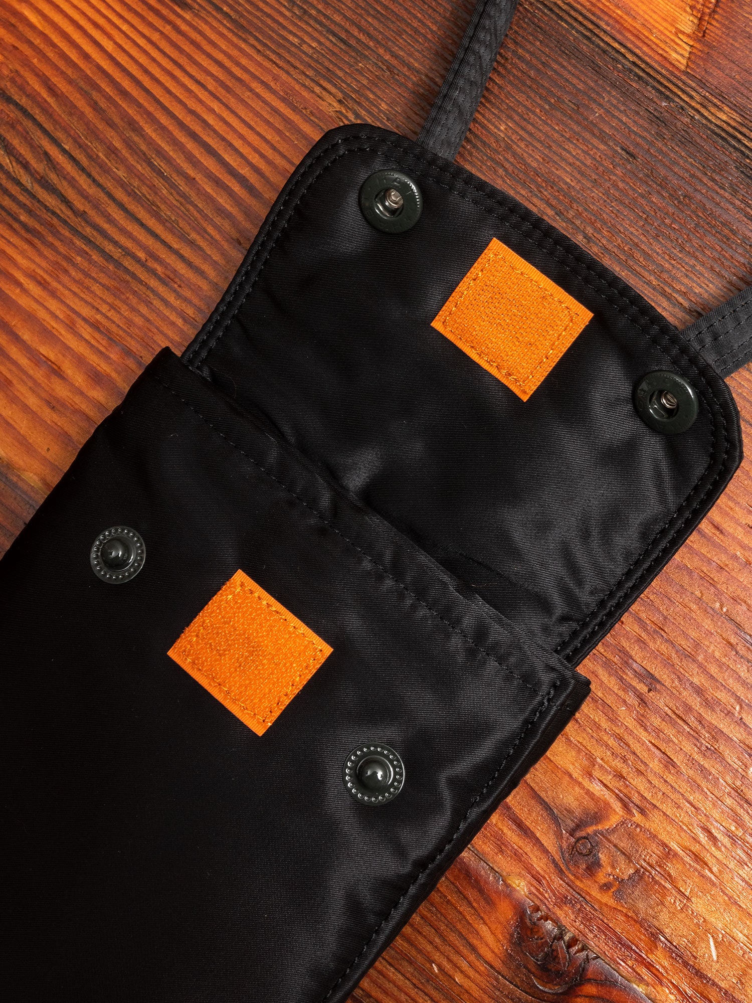 "Tanker" Travel Case in Black - Image 4
