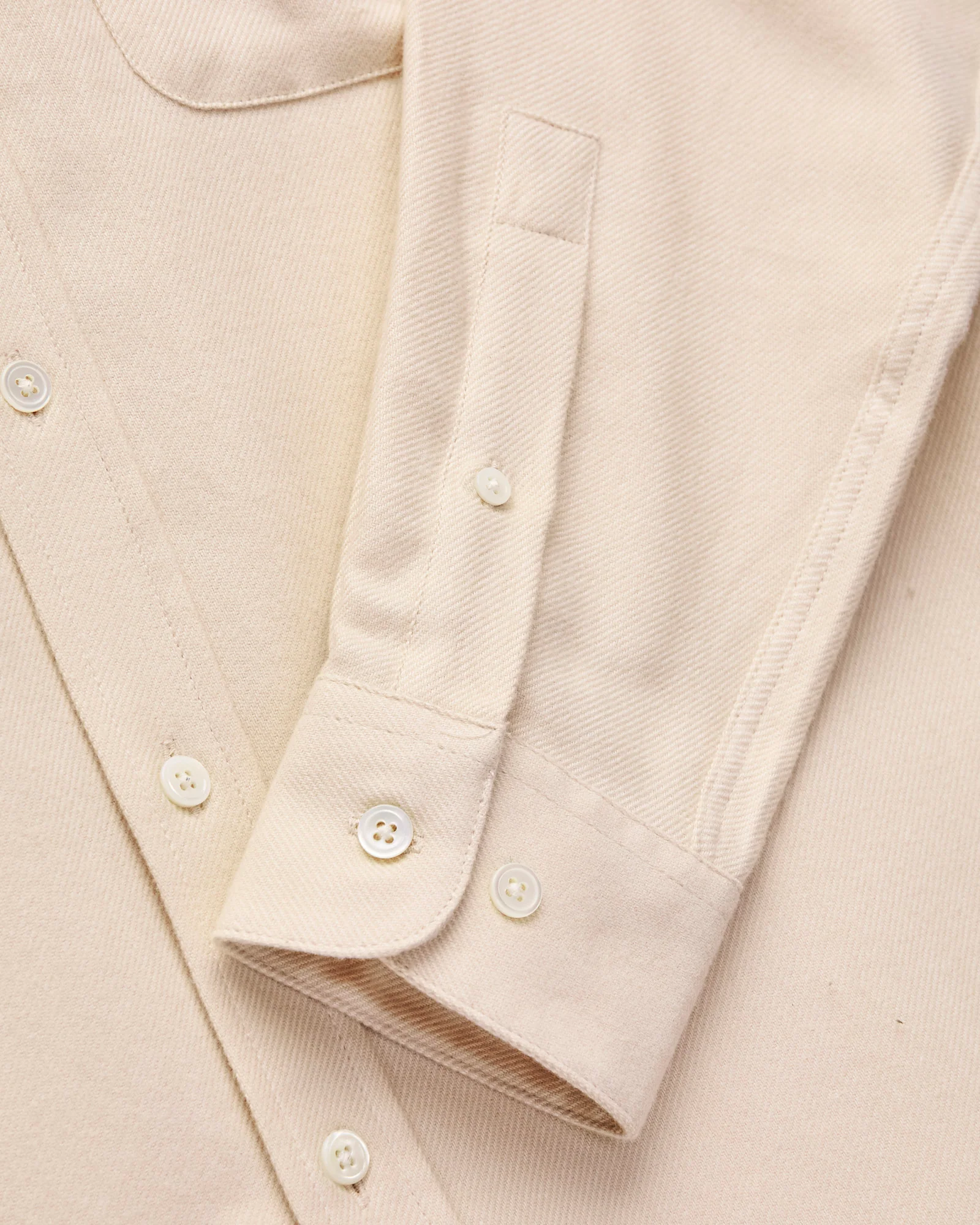 Teca 2 Button-Up Shirt in Ecru - Image 7