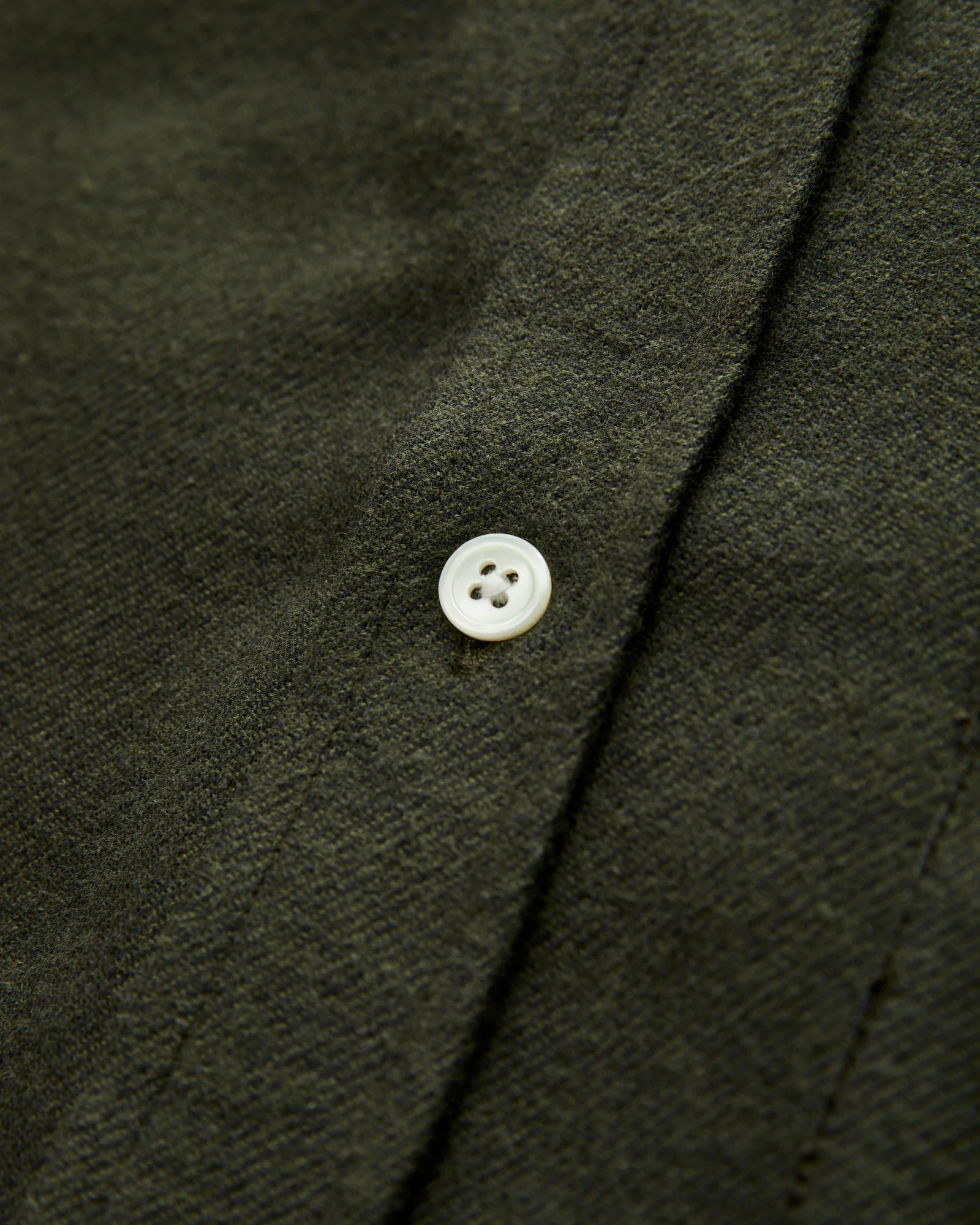 Teca 2 Button-Up Shirt in Forest Green - Image 5