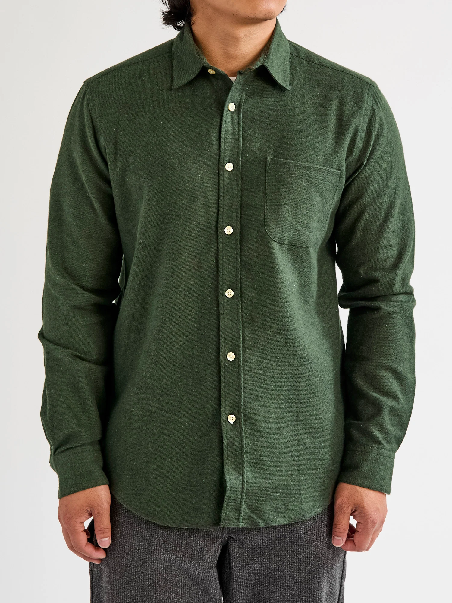 Teca Button-Up Shirt in Forest Green - Image 2