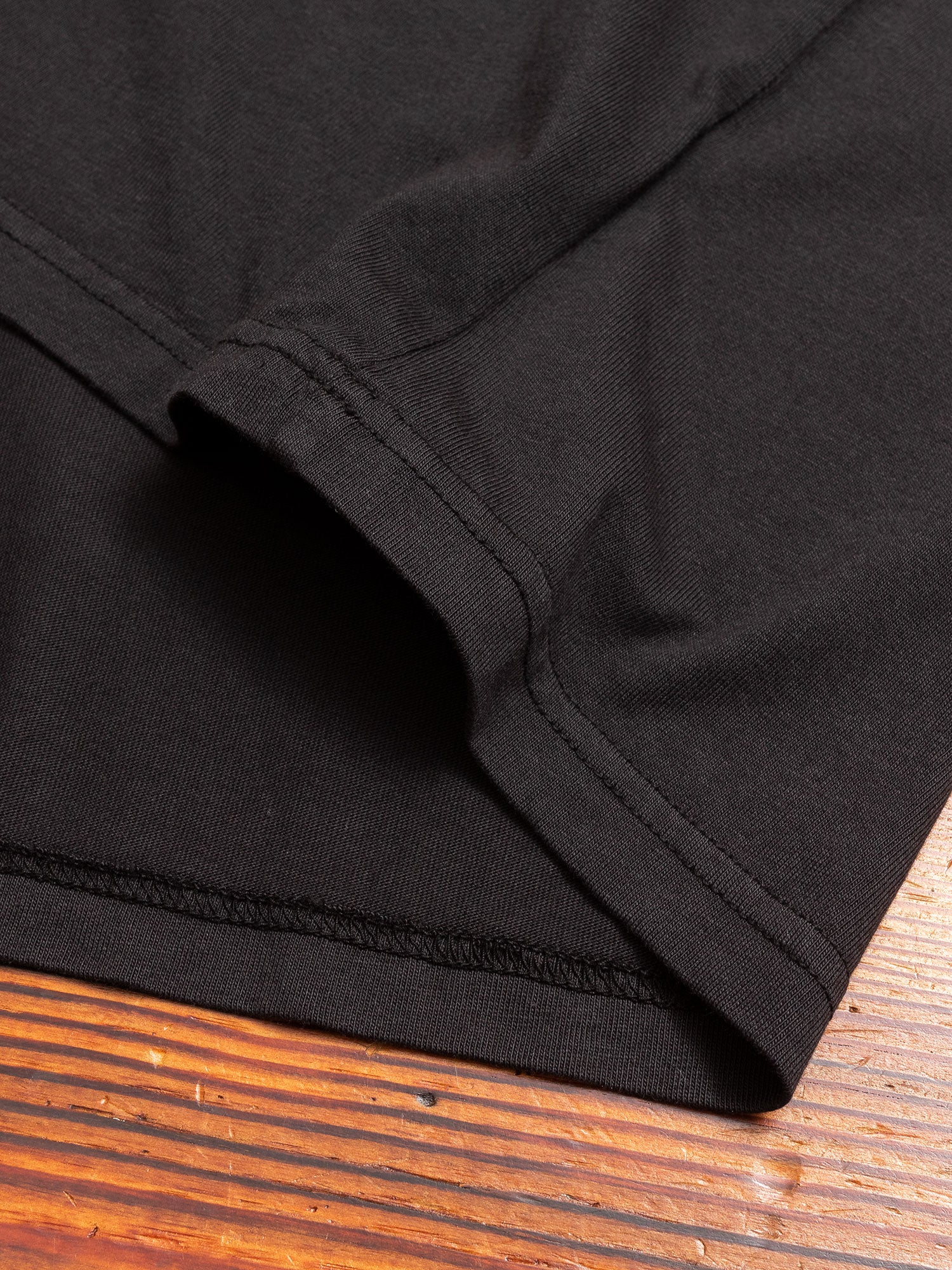 The Pocket T-Shirt in Black - Image 4