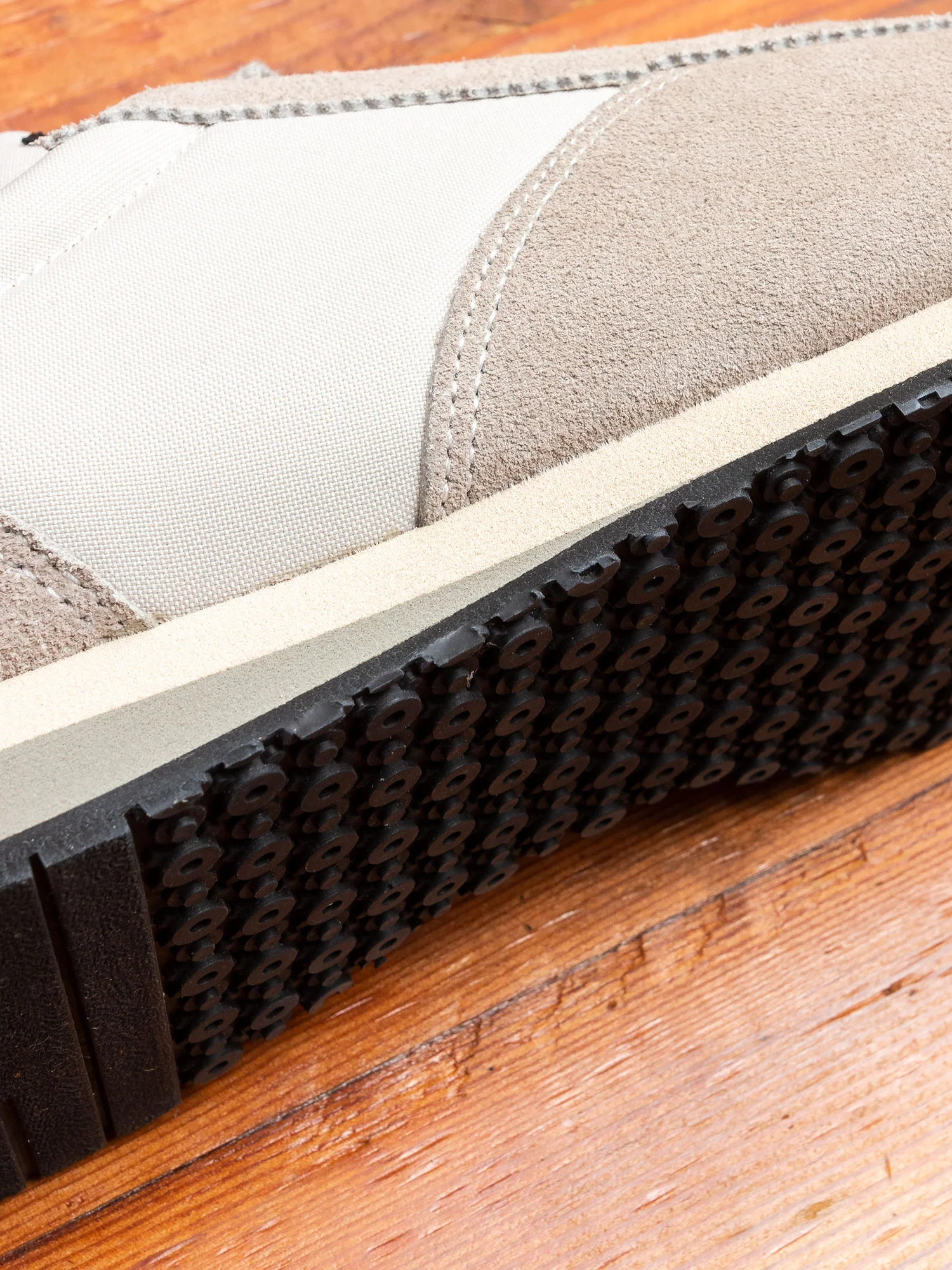 Trainer 024 in Grey - Image 8