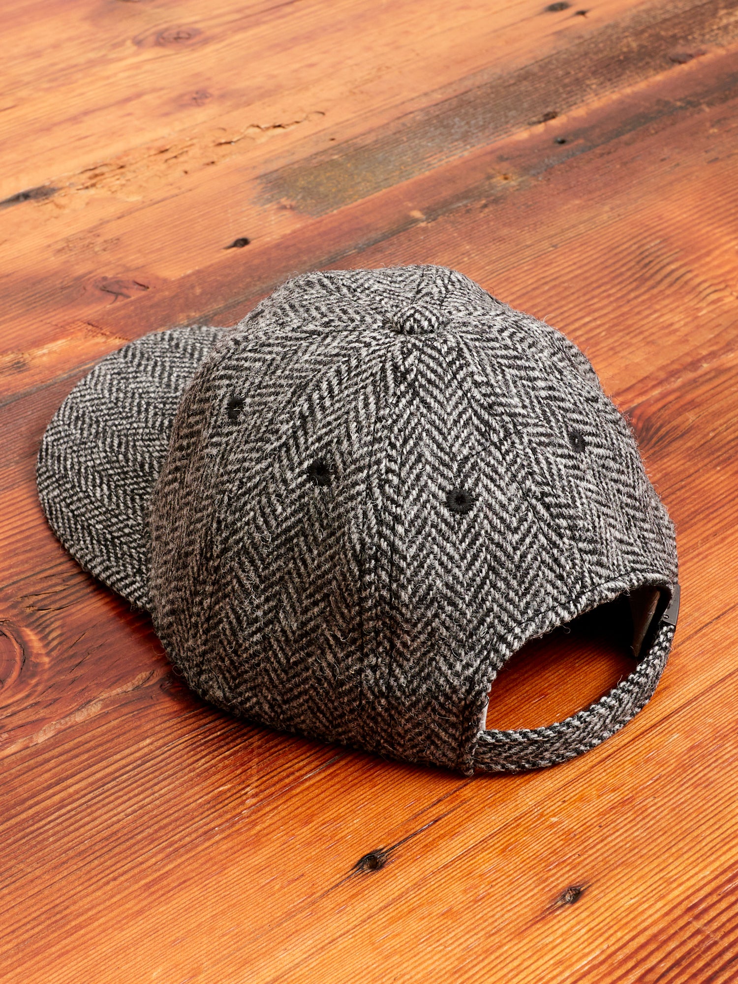 Tweed Cap in Herringbone - Image 2