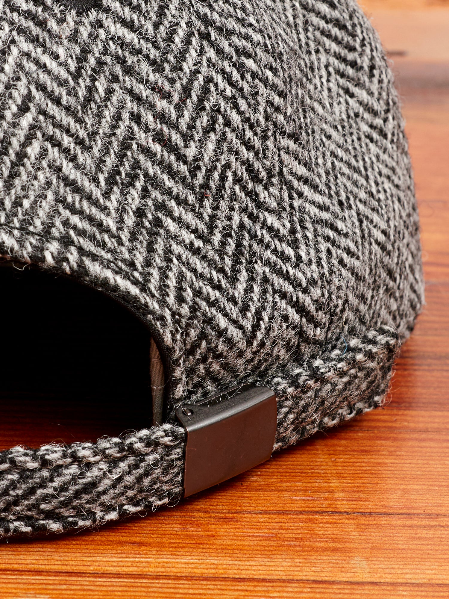Tweed Cap in Herringbone - Image 6