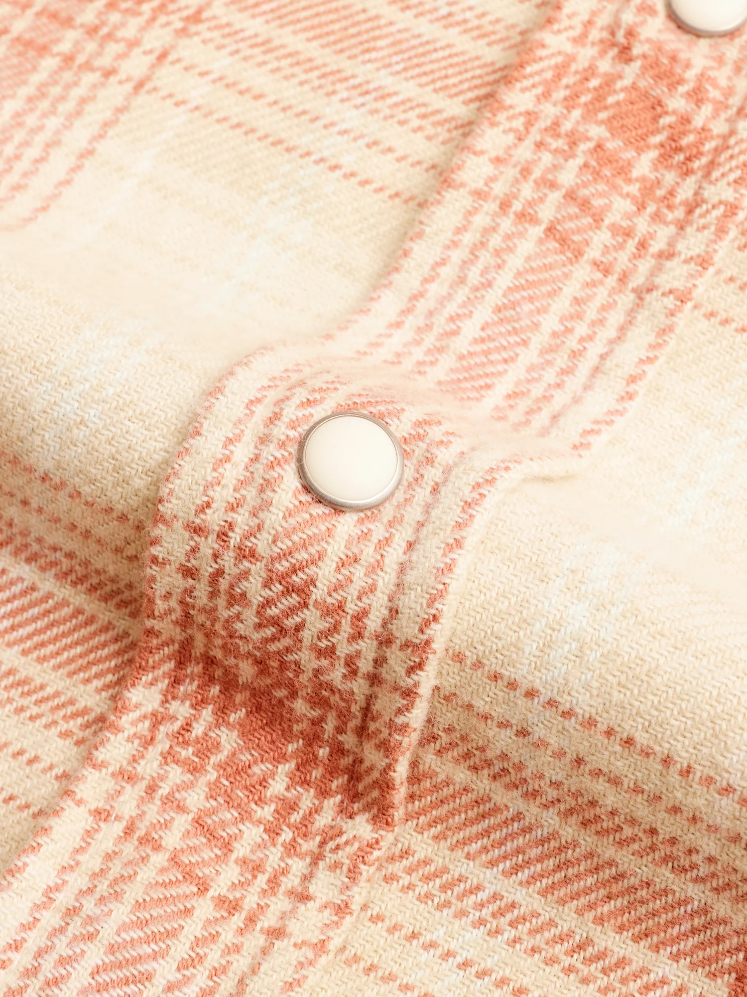 Washed Flannel Pearl Snap Shirt in Idaho Autumn - Image 5