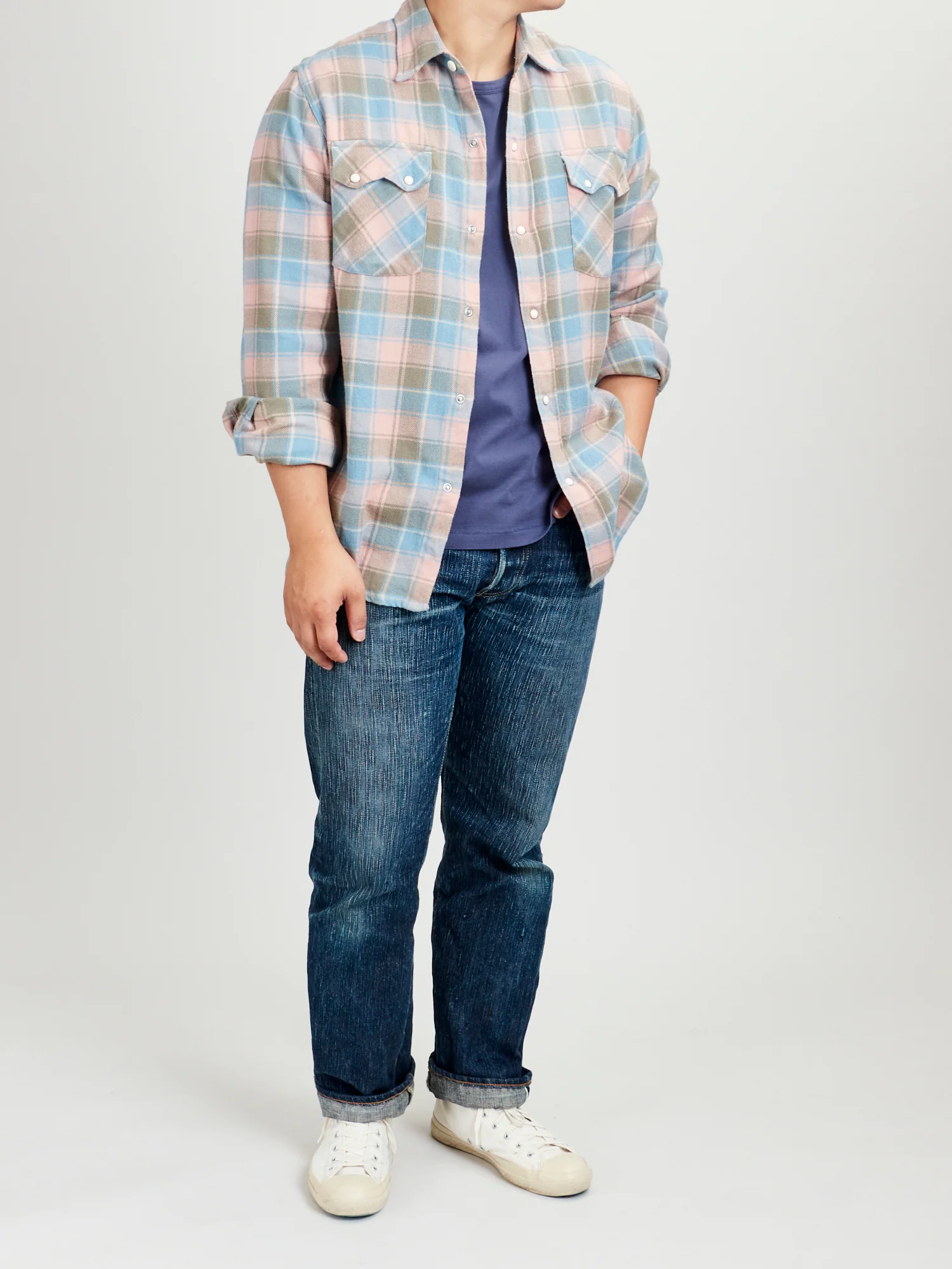 Washed Flannel Pearl Snap Shirt in Trout River - Image 9