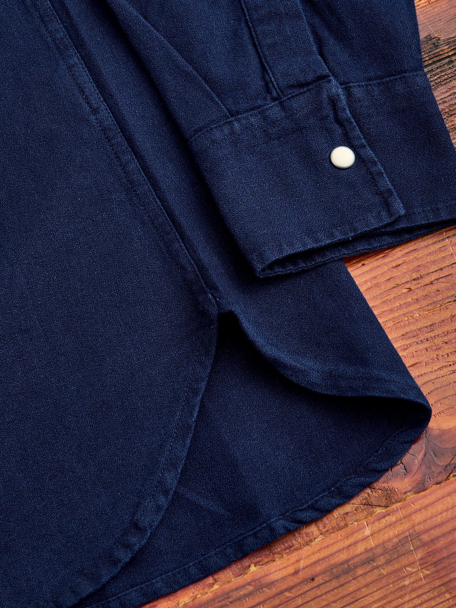 Yarn-Dyed Sateen Pearl Snap Shirt in Rinsed Indigo - Image 8